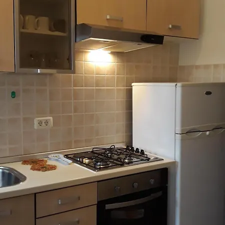 Apartment In Mit Terrasse Und Garten