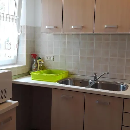 Apartment In Mit Terrasse Und Garten *